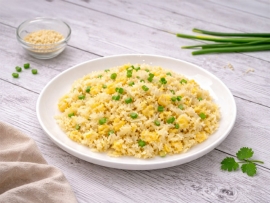 Жареный рис с яйцом