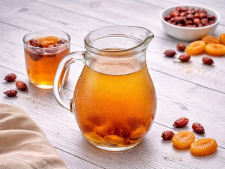 Витаминный взвар из шиповника и кураги (без сахара) 